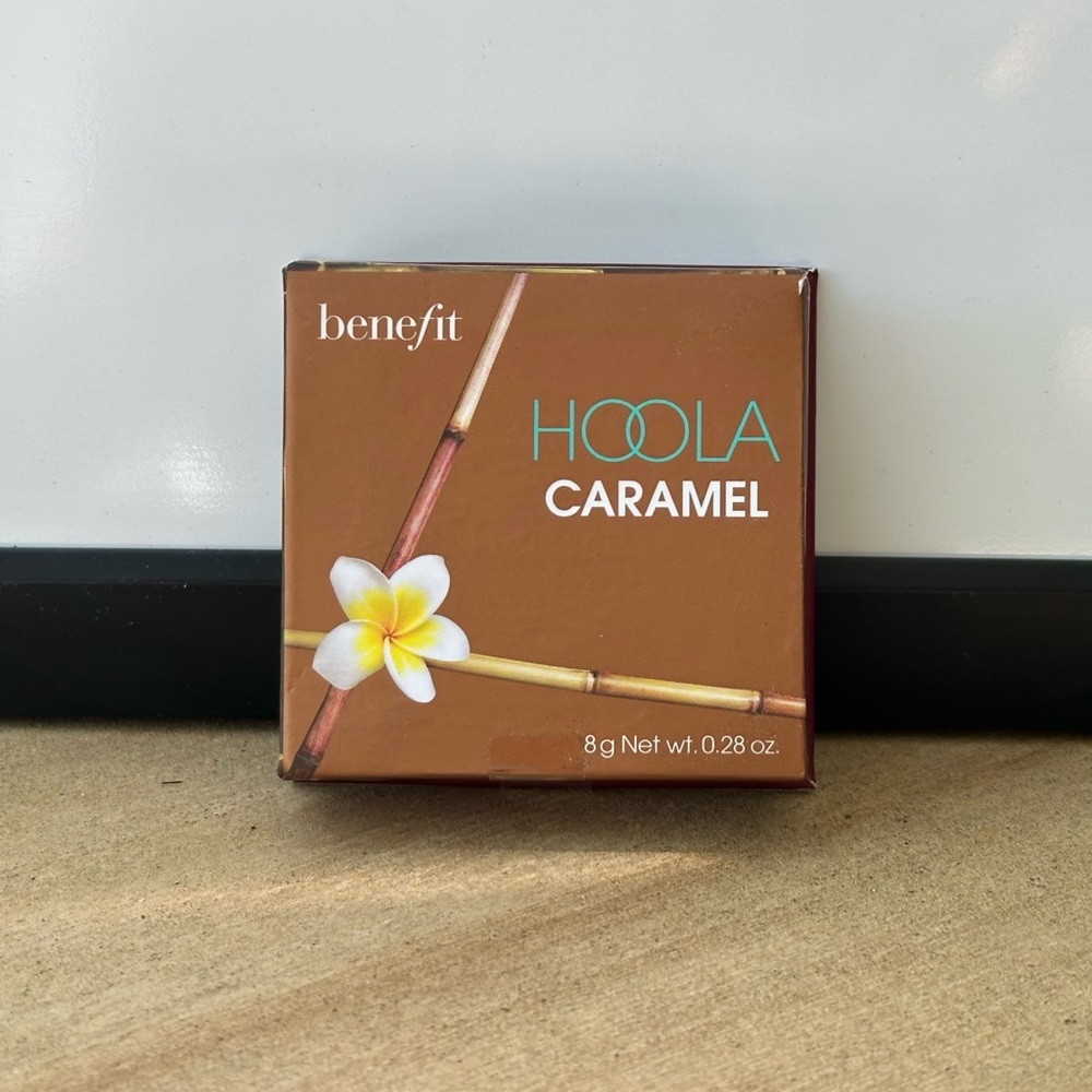 Benefit Cosmetics Hoola Caramel Bronzer